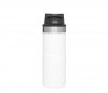 Kubek termiczny Stanley 350 ml TRIGGER ACTION TRAVEL MUG biały